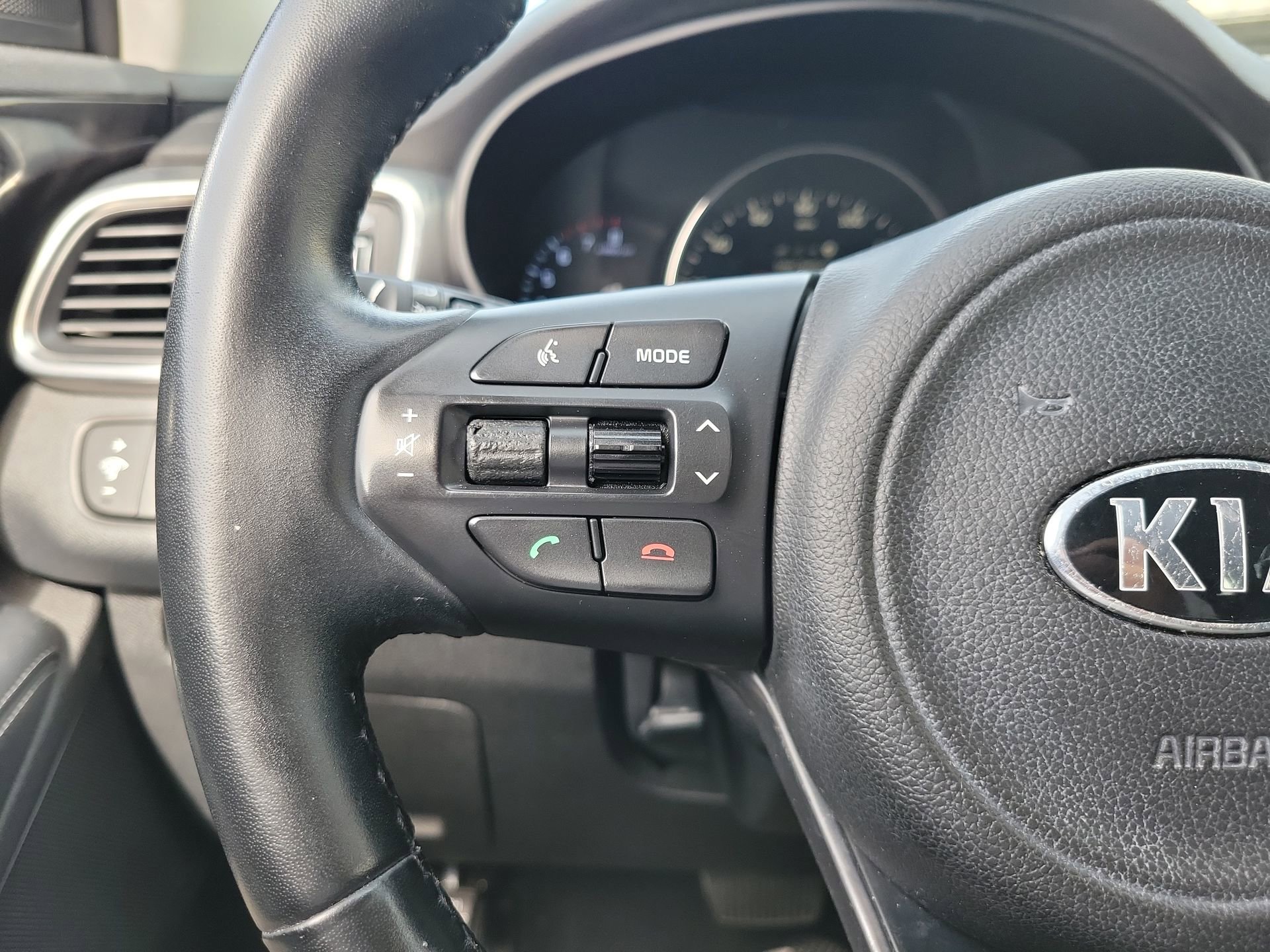Used 2017 Kia Sorento EX FWD image 29