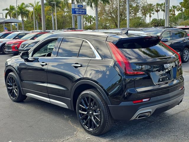 Used 2022 Cadillac XT4 Premium Luxury w/ Enhanced Visibility Package image 4