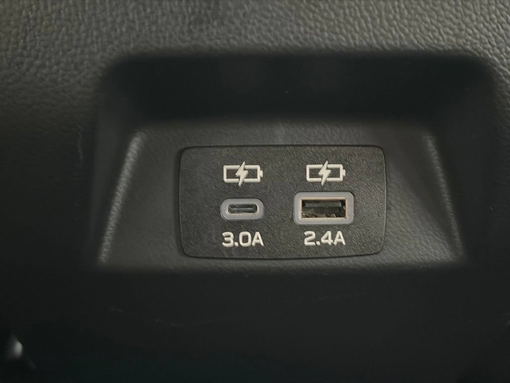 Used 2025 Subaru Crosstrek 2.5i Premium AWD/4WD image 13