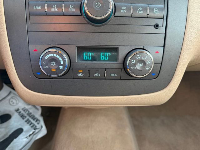 Used 2008 Buick Lucerne CXL w/ Driver Confidence Package FWD image 17