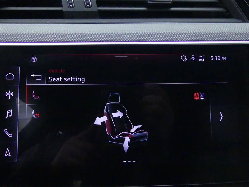 Used 2024 Audi Q8 e-tron Prestige image 18