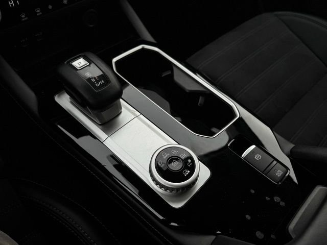 Used 2025 Mitsubishi Outlander Trail Edition image 31