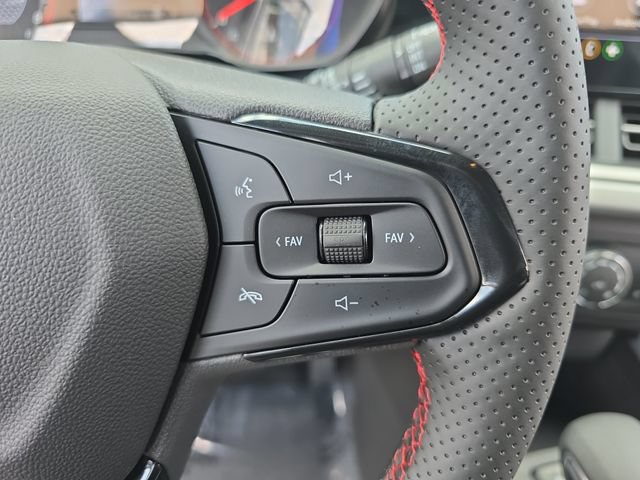 New 2026 Chevrolet Trax RS w/ Sunroof Package FWD image 18