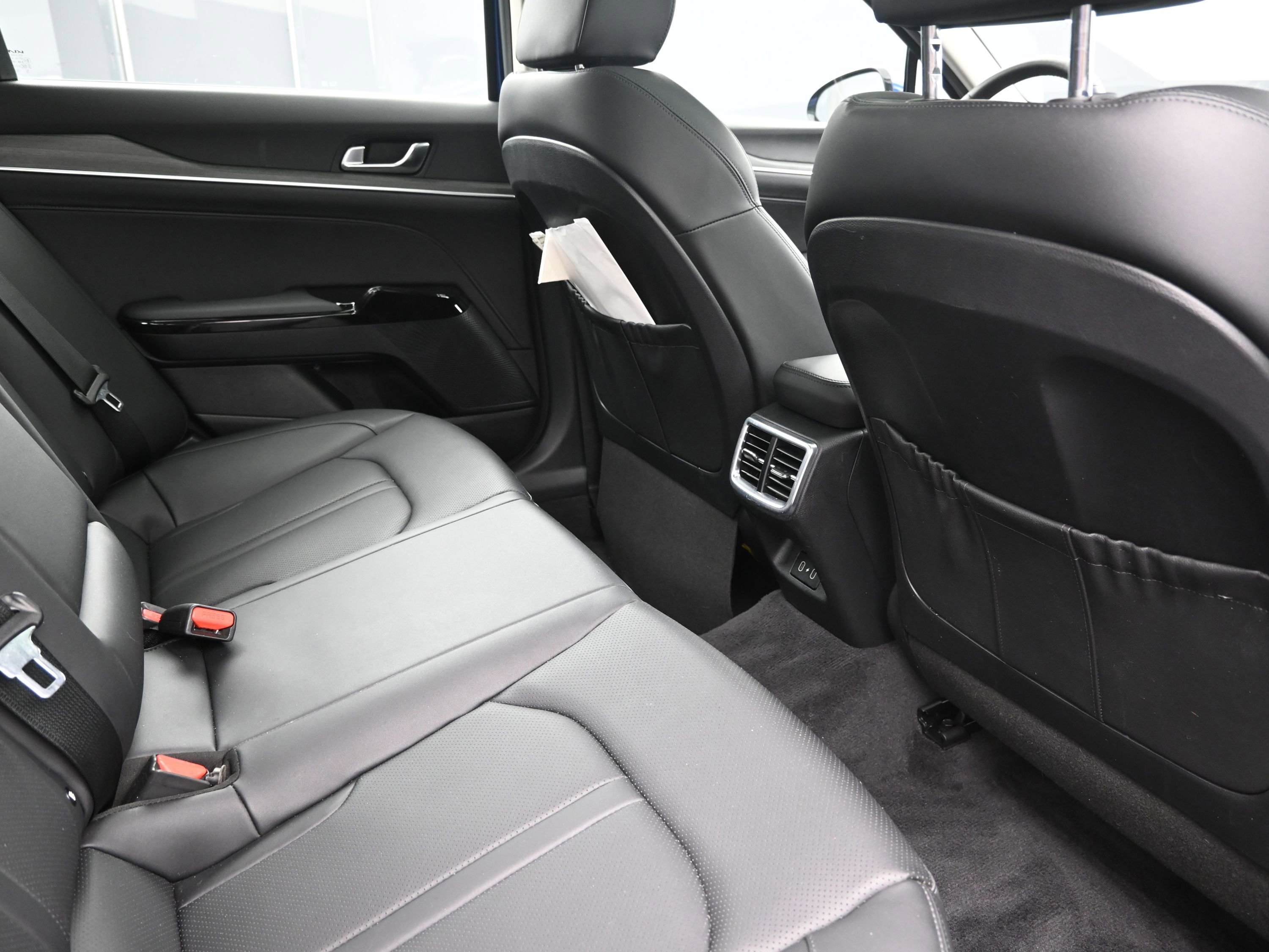 Used 2025 Kia K5 EX image 24