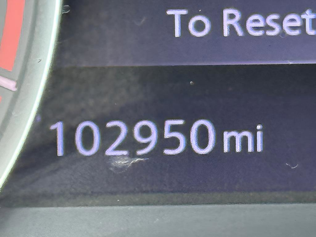 Used 2022 Nissan Titan S image 25