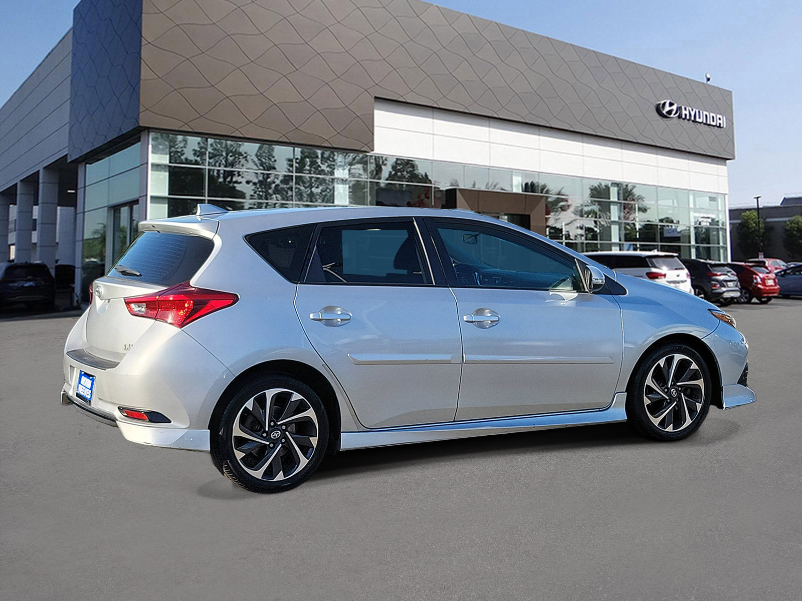 Used 2016 Scion iM FWD image 2