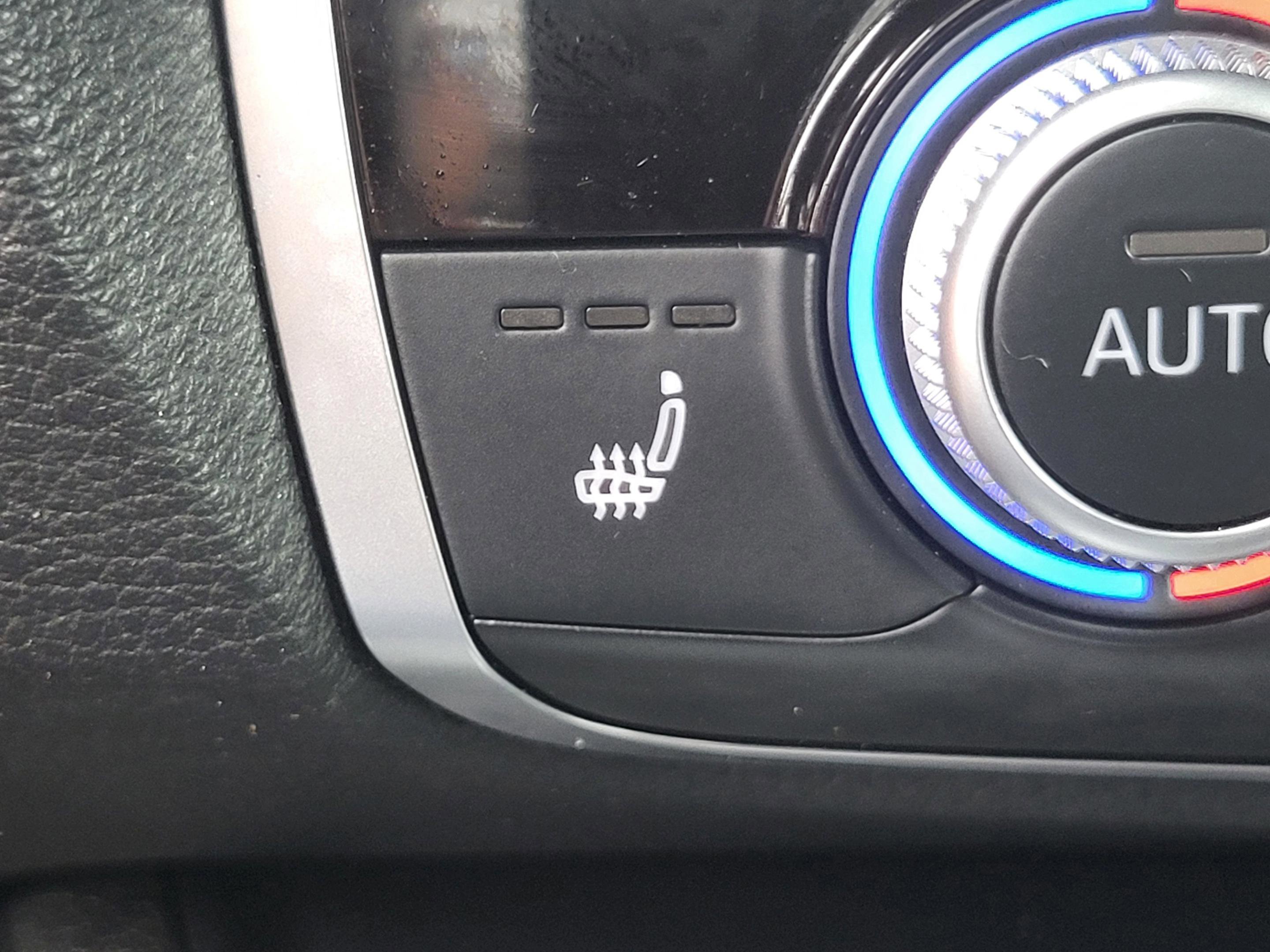 Used 2025 Audi Q3 2.0T Premium image 21