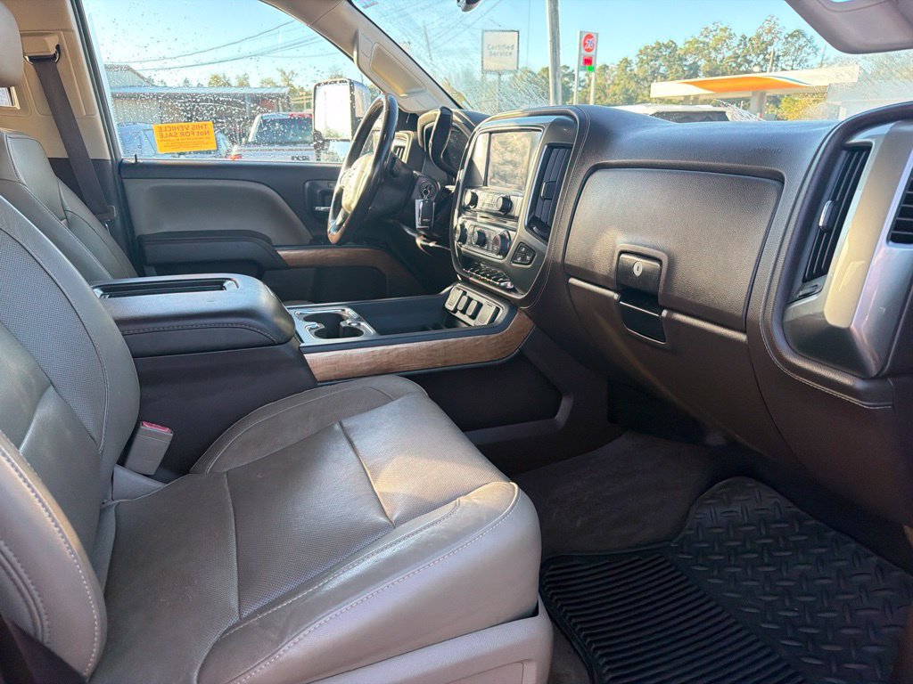 Used 2019 Chevrolet Silverado 2500 LTZ w/ Duramax Plus Package AWD/4WD image 21