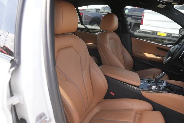 Used 2020 BMW 540i w/ M Sport Package image 20