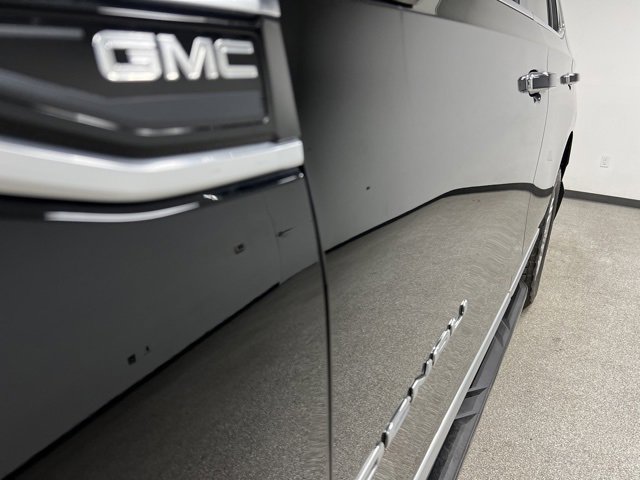 Used 2023 GMC Yukon Denali image 12