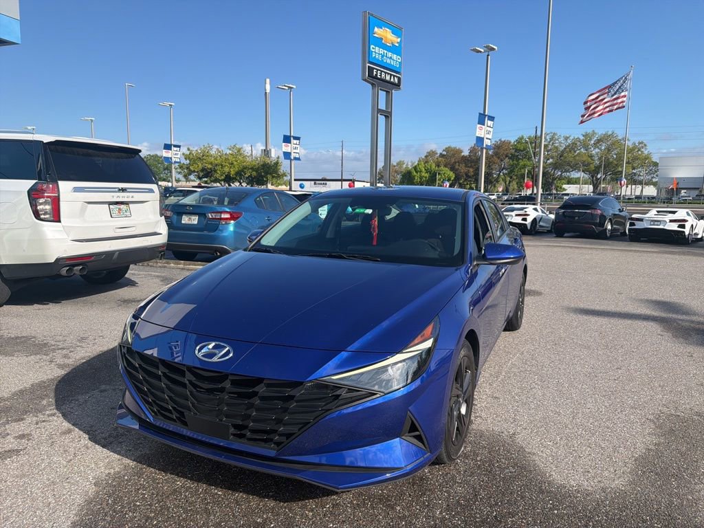 Used 2021 Hyundai Elantra SEL w/ Convenience Package image 16