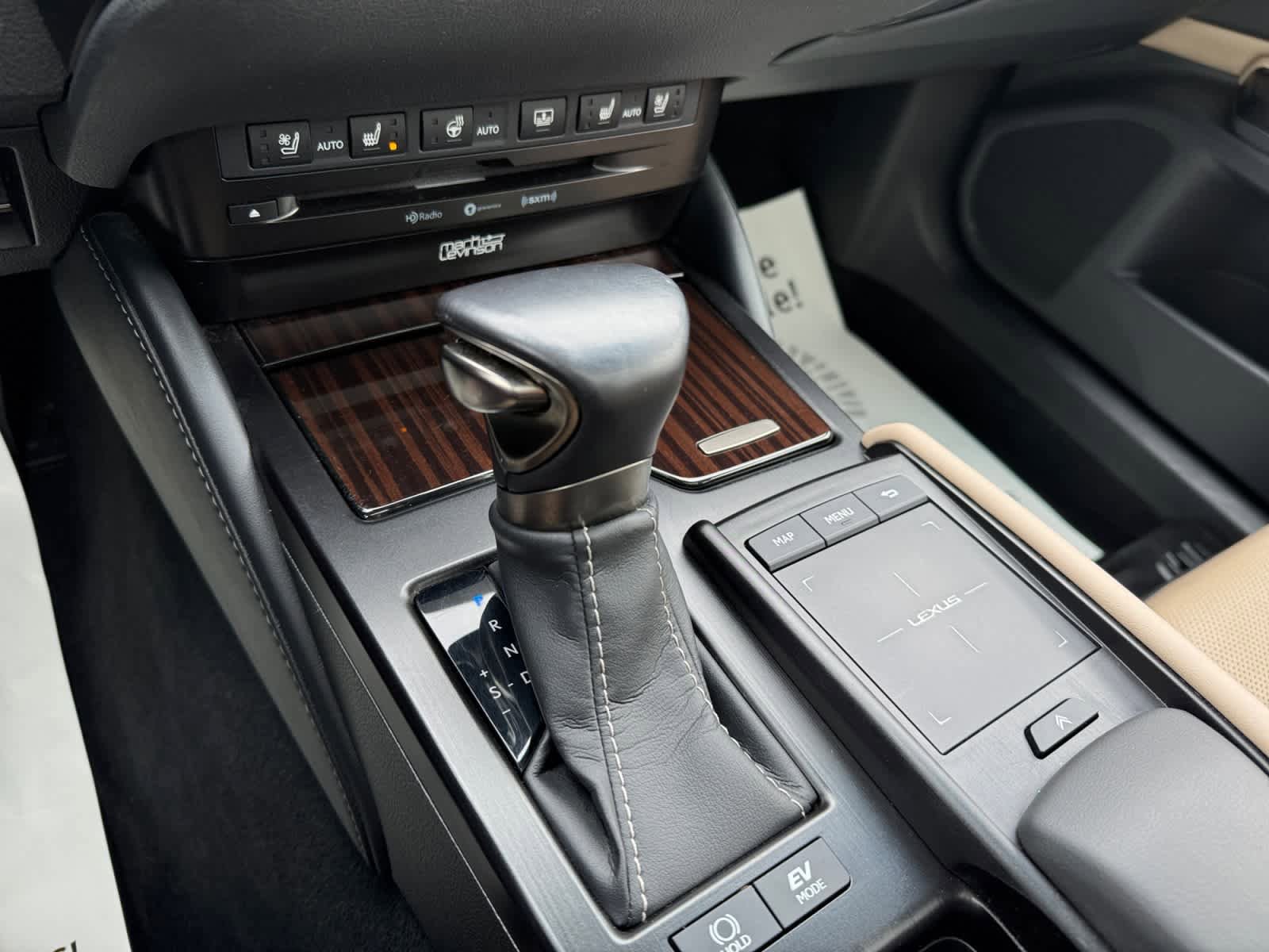 Used 2019 Lexus ES 300h FWD image 8