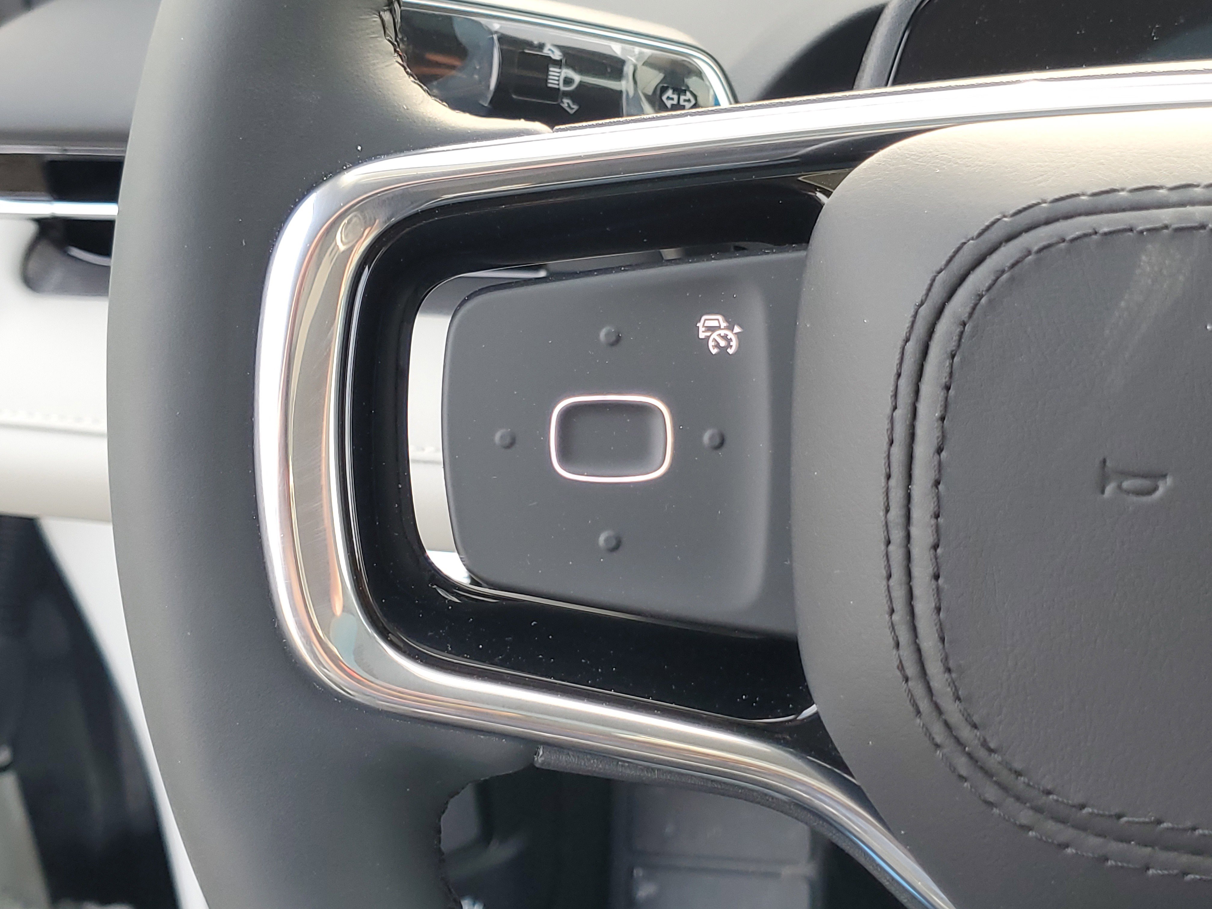 New 2026 Lincoln Nautilus Premier w/ Equipment Group 102A image 17