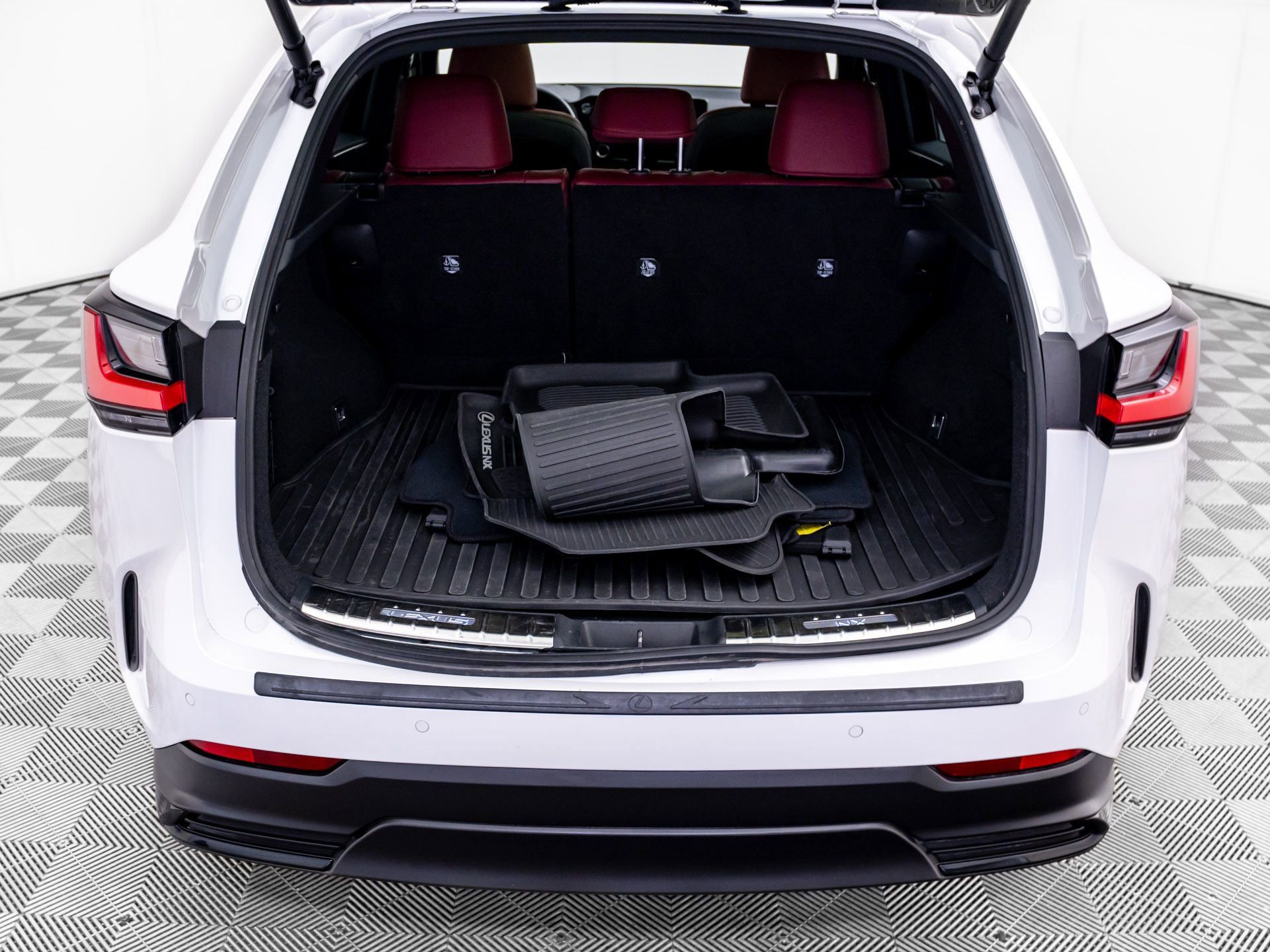 Used 2024 Lexus NX 350h AWD w/ Vision Package image 34