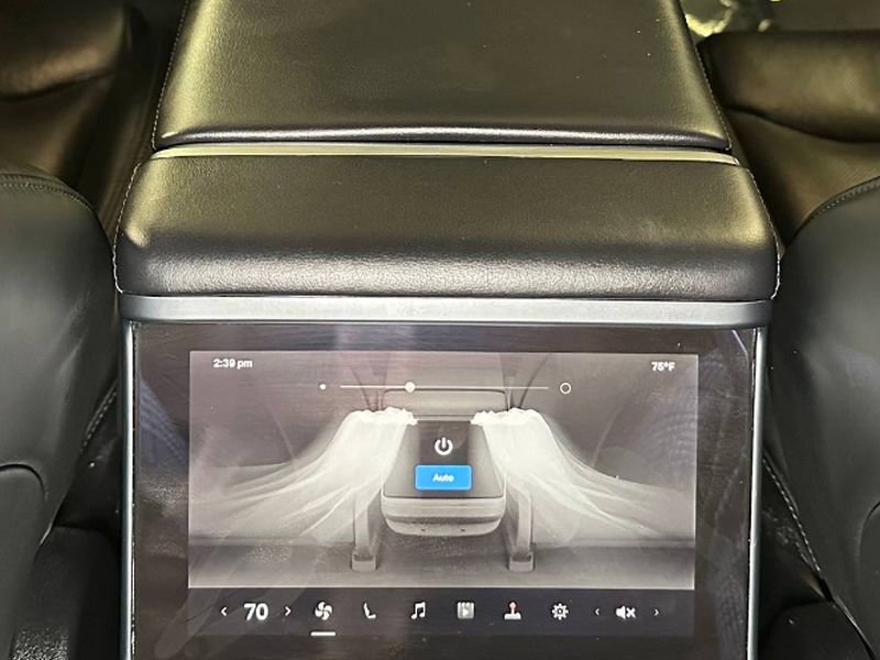 Used 2022 Tesla Model S Standard Range AWD/4WD image 32