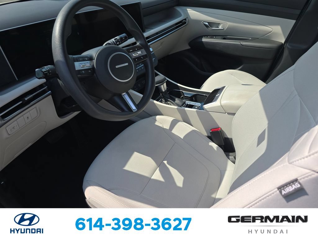 Certified 2025 Hyundai Tucson SE FWD image 18