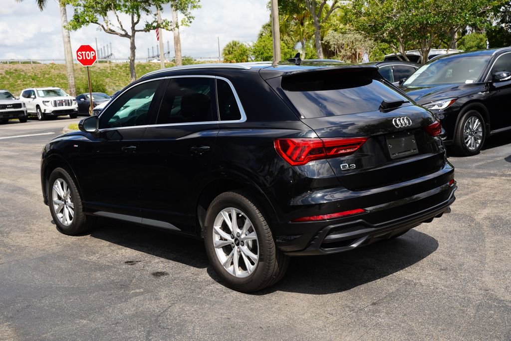 Used 2021 Audi Q3 2.0T Premium w/ Convenience Package AWD/4WD image 8