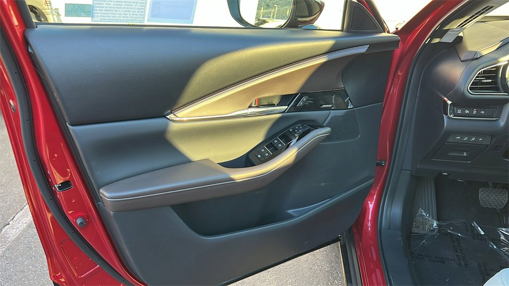 Used 2025 MAZDA CX-30 2.5 Turbo w/ Premium Plus Pkg image 19