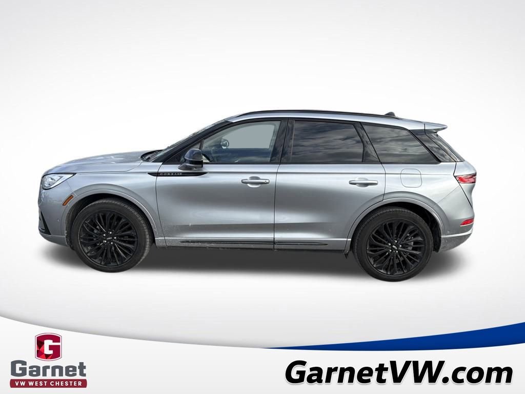 Used 2023 Lincoln Corsair Reserve w/ Equipment Group 202A image 2