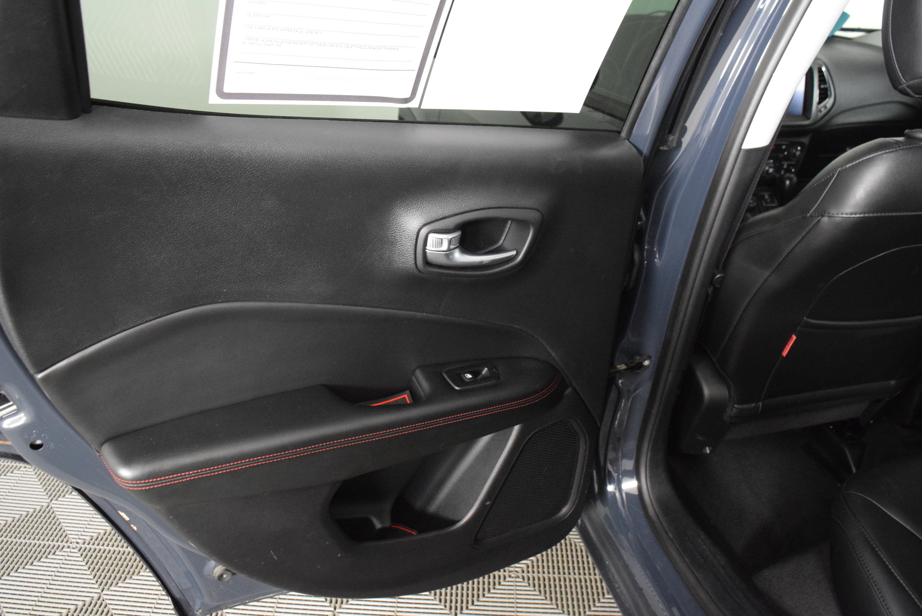 Used 2018 Jeep Compass Trailhawk w/ Navigation Group image 44