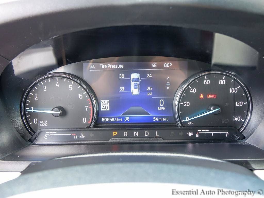 Used 2024 Ford Explorer XLT w/ Equipment Group 202A AWD/4WD image 14