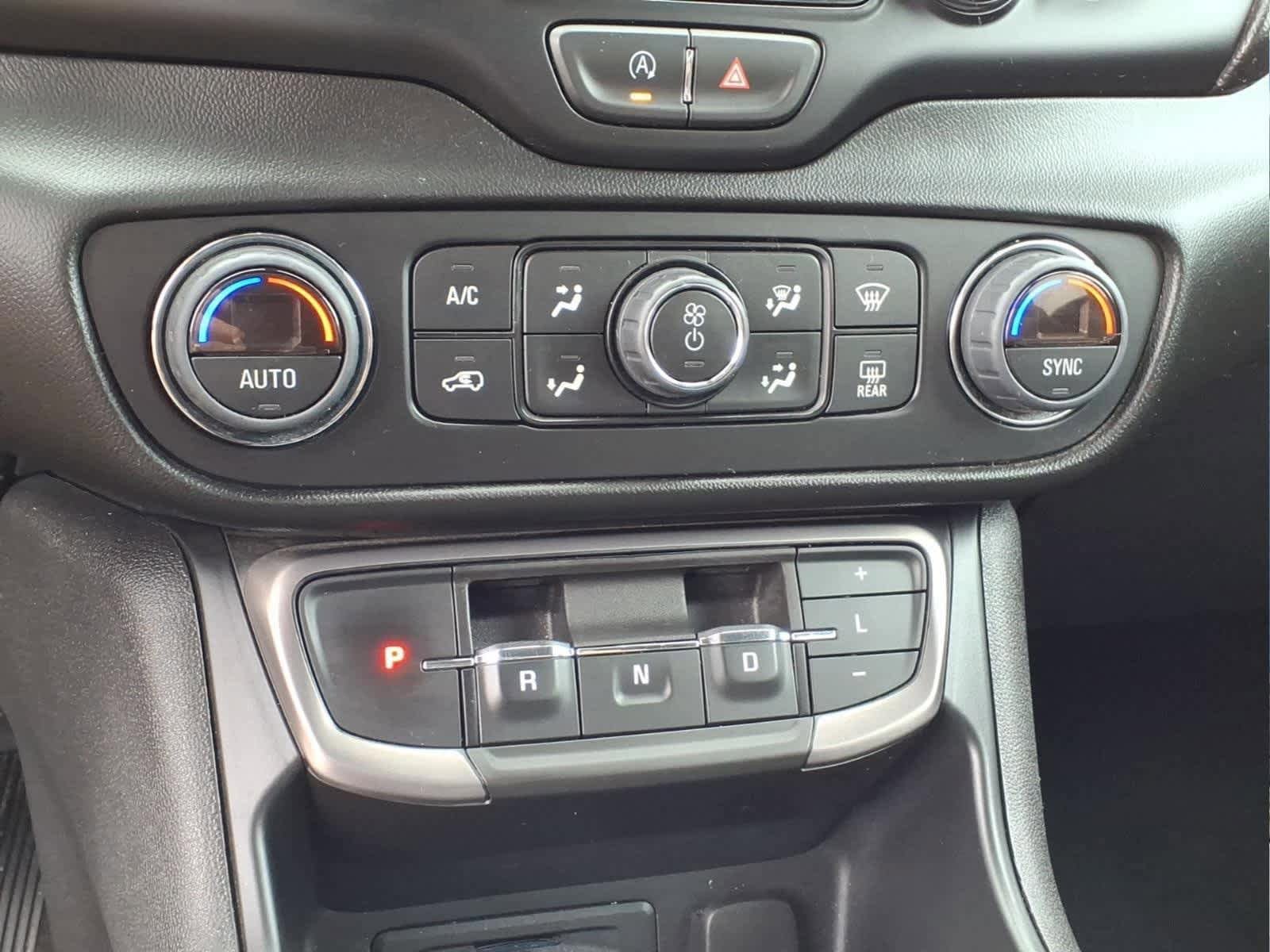 Used 2023 GMC Terrain AT4 AWD/4WD image 20