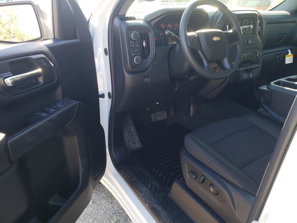 New 2026 Chevrolet Silverado 1500 Custom AWD/4WD image 15