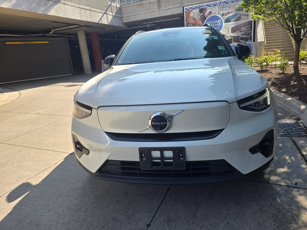 Certified 2023 Volvo XC40 Recharge Plus w/ Protection Package Premier AWD/4WD image 2