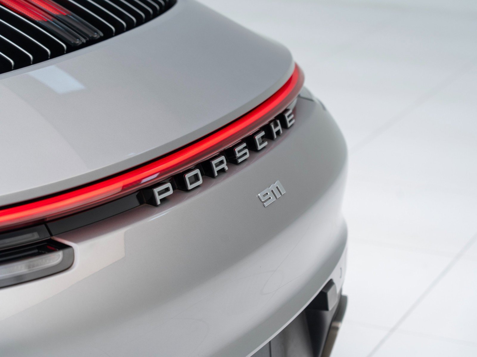 Certified 2022 Porsche 911 Carrera 4 AWD/4WD image 13