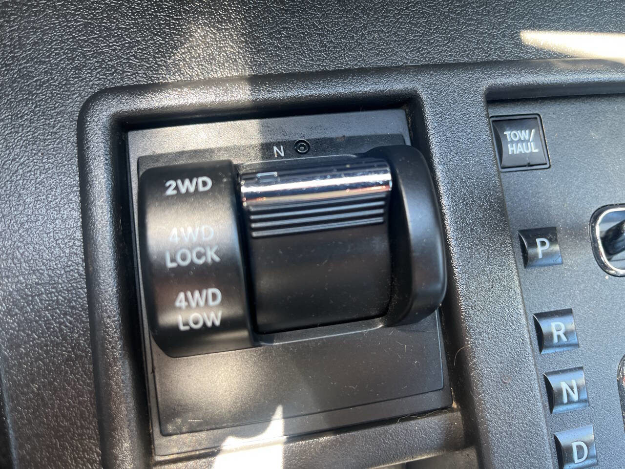 Used 2010 Jeep Liberty Sport AWD/4WD image 17