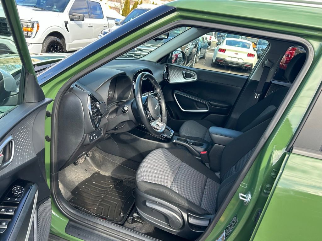 Used 2022 Kia Soul X-Line image 15