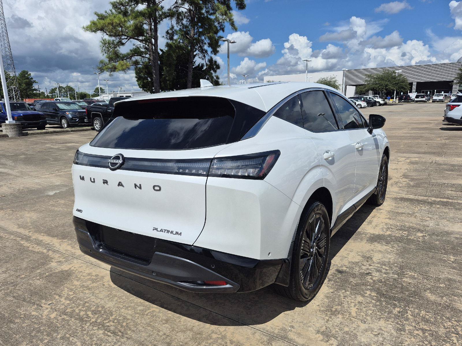 Used 2025 Nissan Murano Platinum AWD/4WD image 16