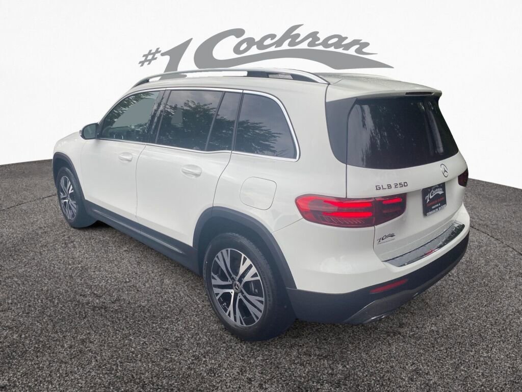 New 2025 Mercedes-Benz GLB 250 4MATIC image 4