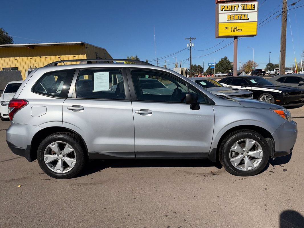 Used 2015 Subaru Forester 2.5i w/ Alloy Wheel Package AWD/4WD image 8