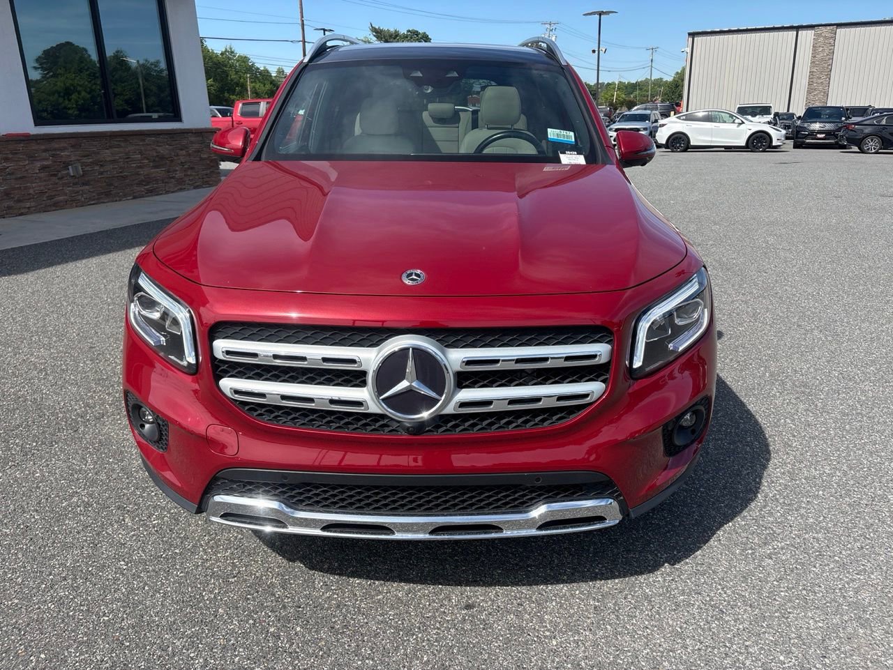 Used 2023 Mercedes-Benz GLB 250 4MATIC image 10