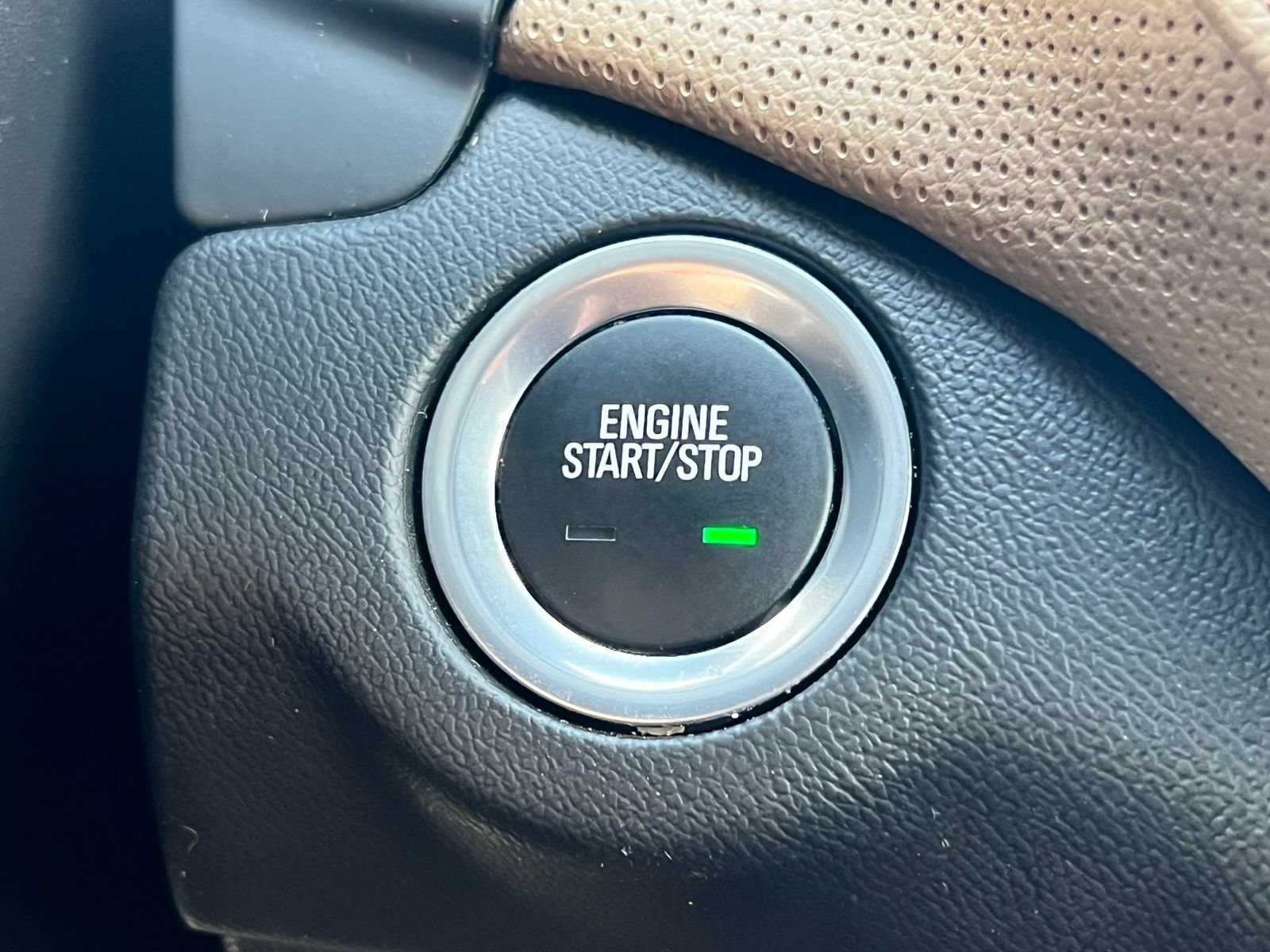 Certified 2024 Chevrolet Equinox Premier FWD image 36