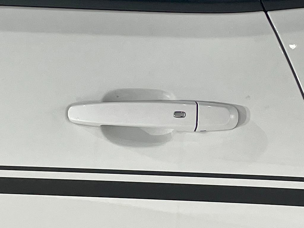 Used 2018 Chevrolet Camaro SS image 31