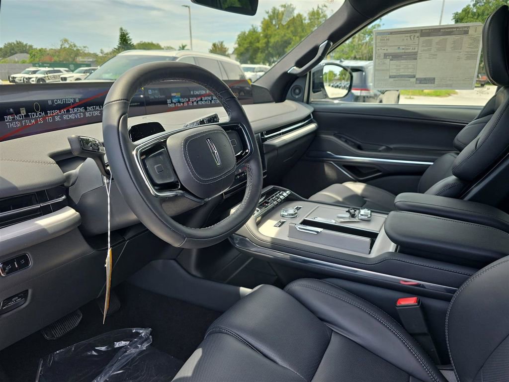 New 2025 Lincoln Navigator Reserve w/ Jet Appearance Package image 25