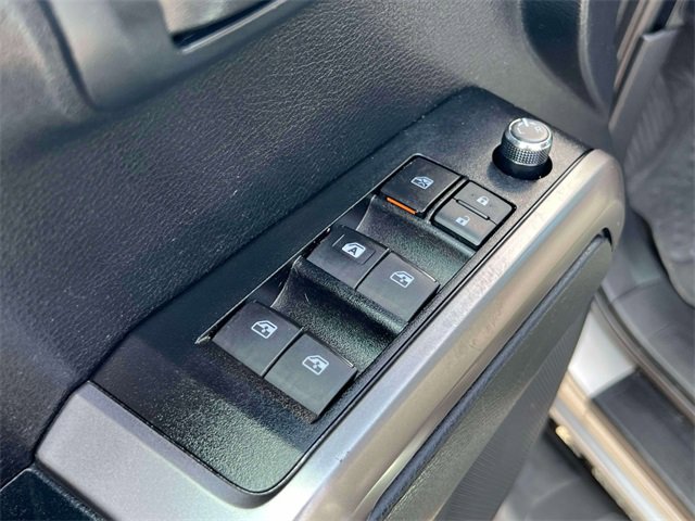 Used 2018 Toyota Tacoma SR5 image 19