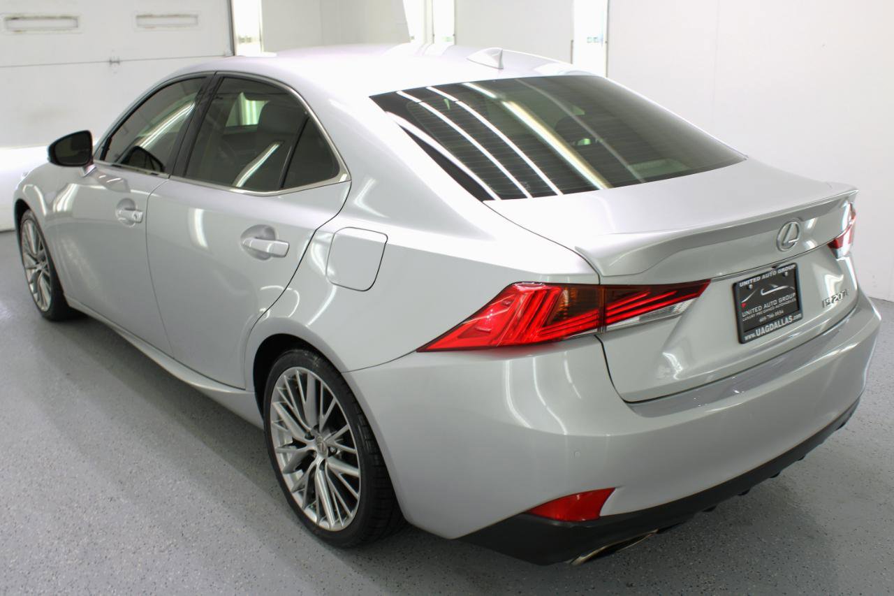 Used 2017 Lexus IS 200t w/ Navigation System Package RWD image 7