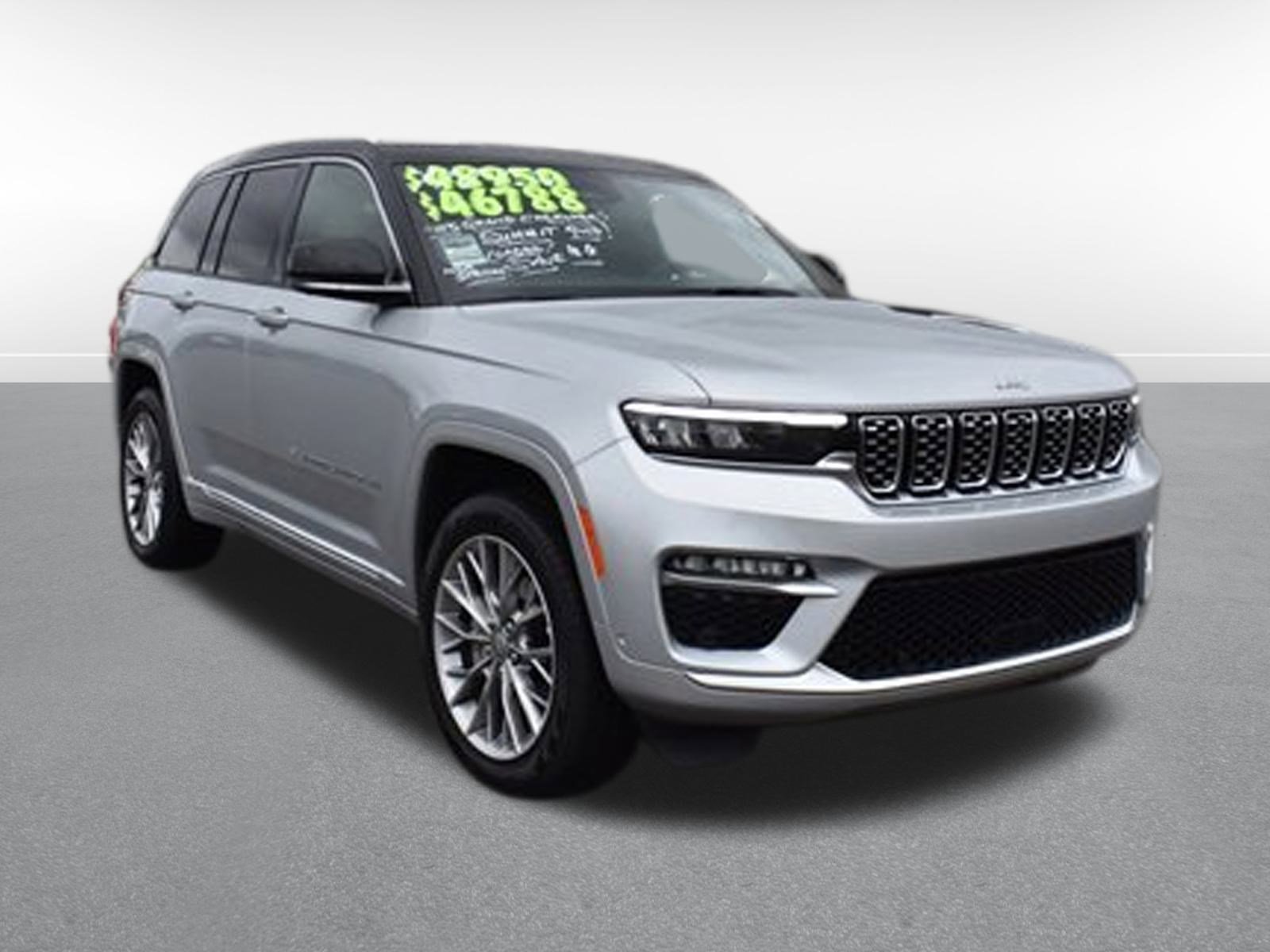 Used 2025 Jeep Grand Cherokee Summit image 1