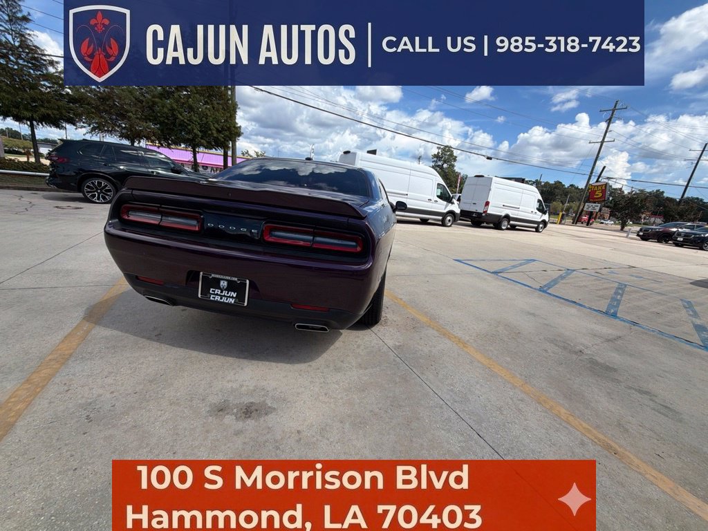 Used 2020 Dodge Challenger SXT RWD image 21