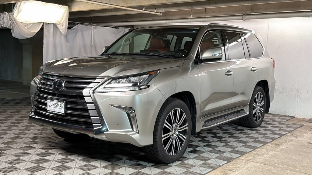 Used 2018 Lexus LX 570 4WD w/ Luxury Package image 2