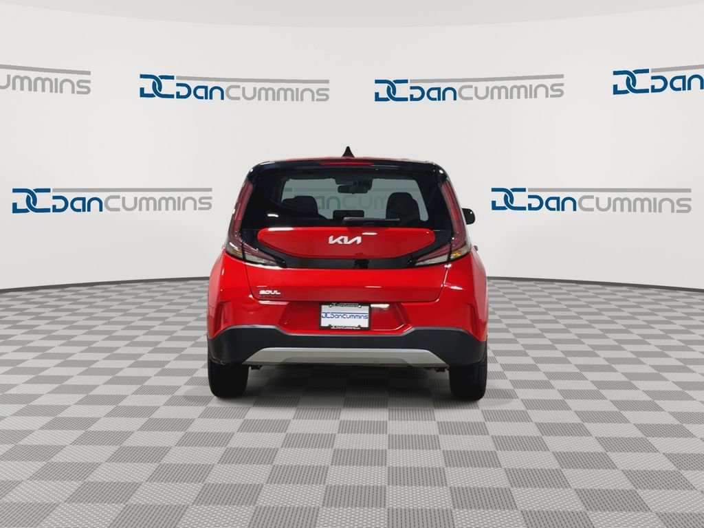 Used 2023 Kia Soul LX FWD image 7
