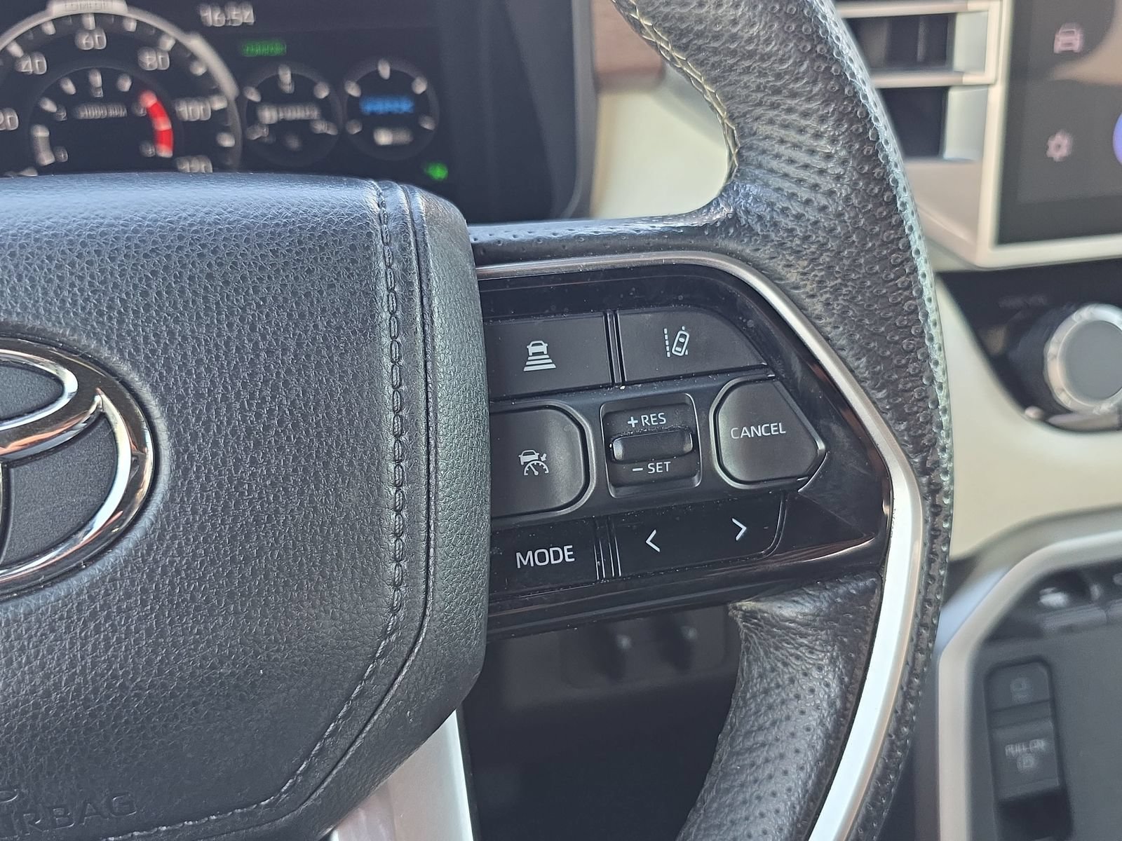 Used 2023 Toyota Tundra Capstone AWD/4WD image 15
