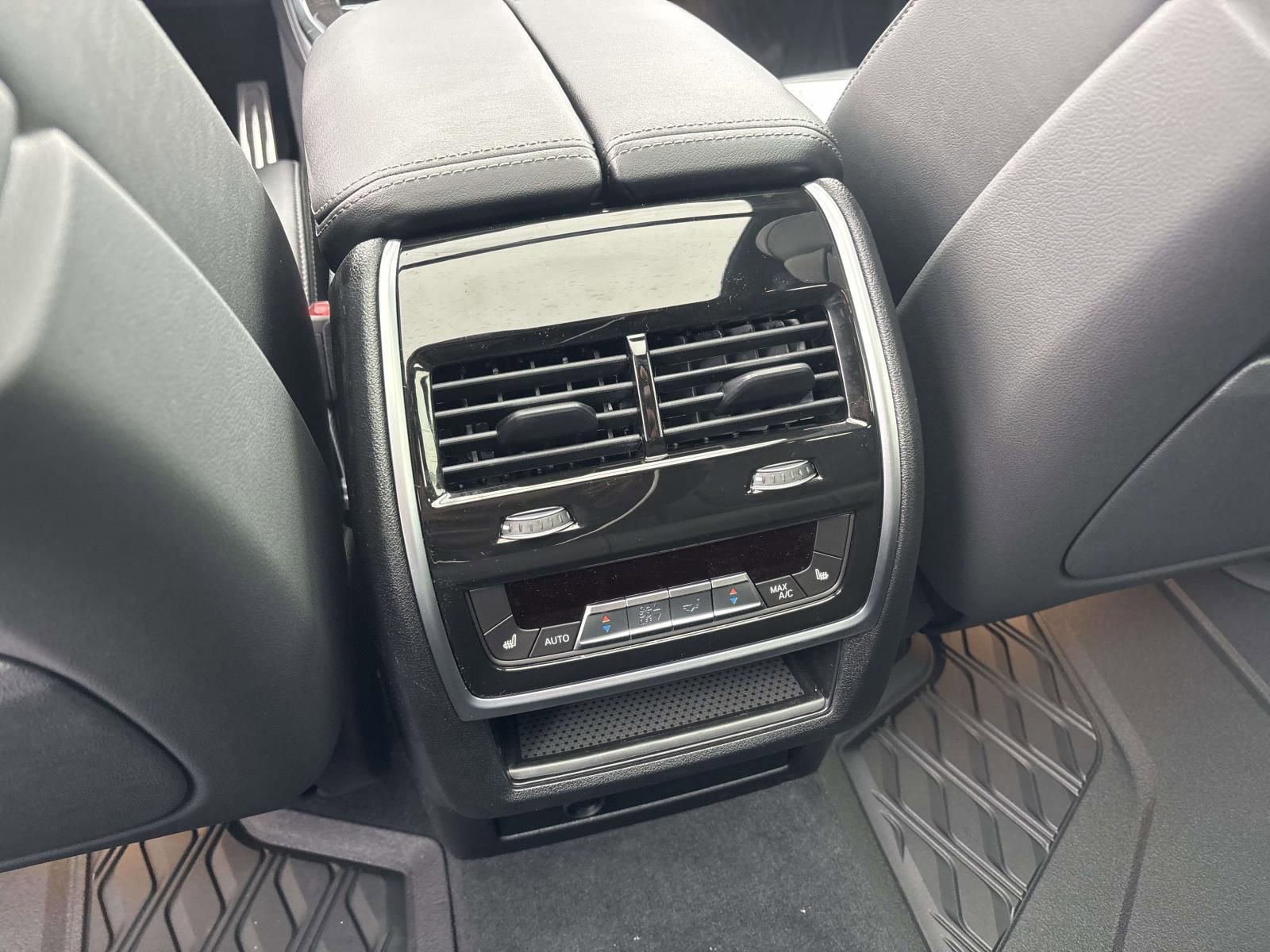 New 2026 BMW X5 xDrive40i w/ M Sport Package AWD/4WD image 33