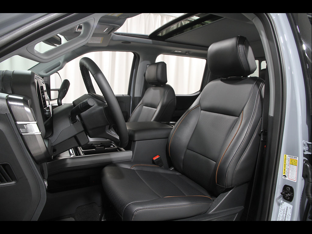 Used 2026 Ford F250 Lariat w/ Black Appearance Package AWD/4WD image 6