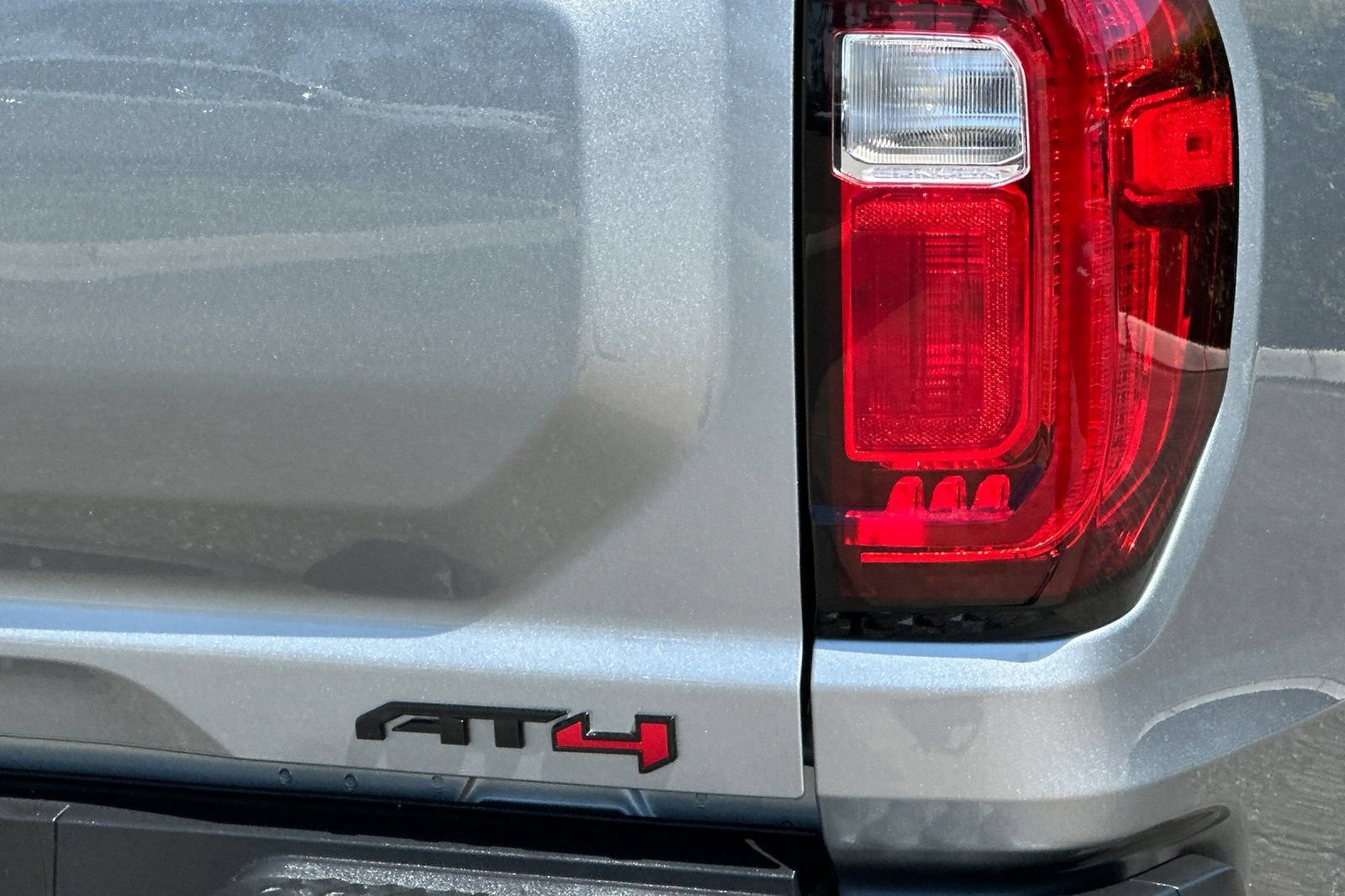 Used 2024 GMC Canyon AT4 w/ LPO, Off Road Lift Package AWD/4WD image 27