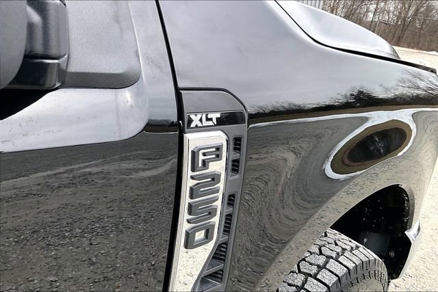 Used 2025 Ford F250 XLT image 14