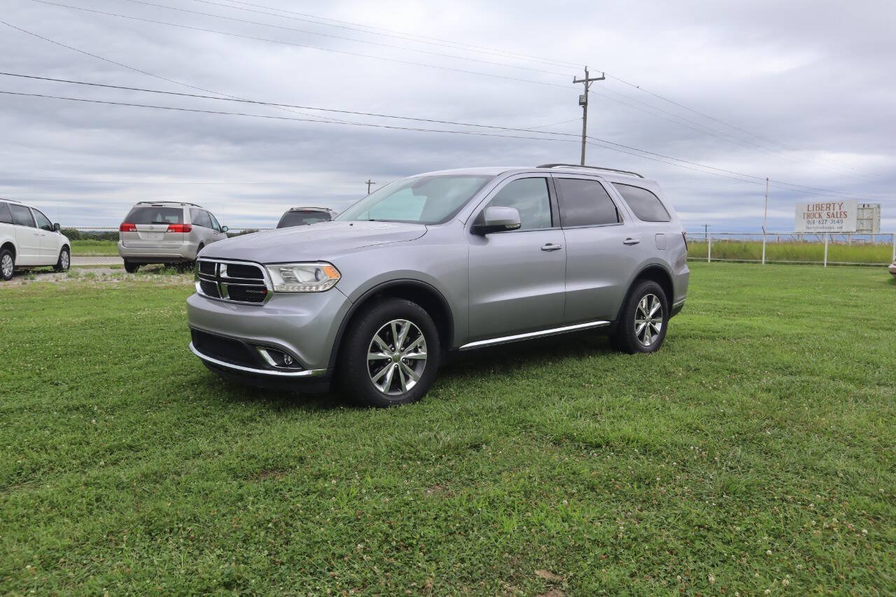 Used 2016 Dodge Durango Limited w/ Nav & Power Liftgate Group AWD/4WD image 2